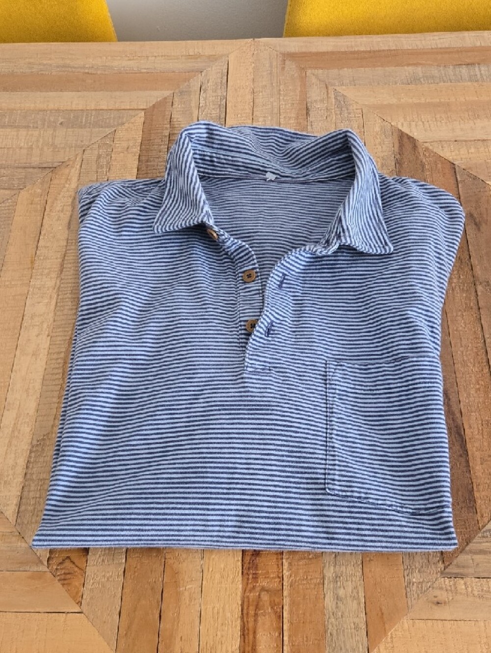 Patagonia Casual Navy and White Thin-Strip Polo Short Sleeve fits XL